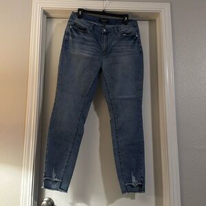 Women’s Judy blue jeans size 15-32 relaxed fit